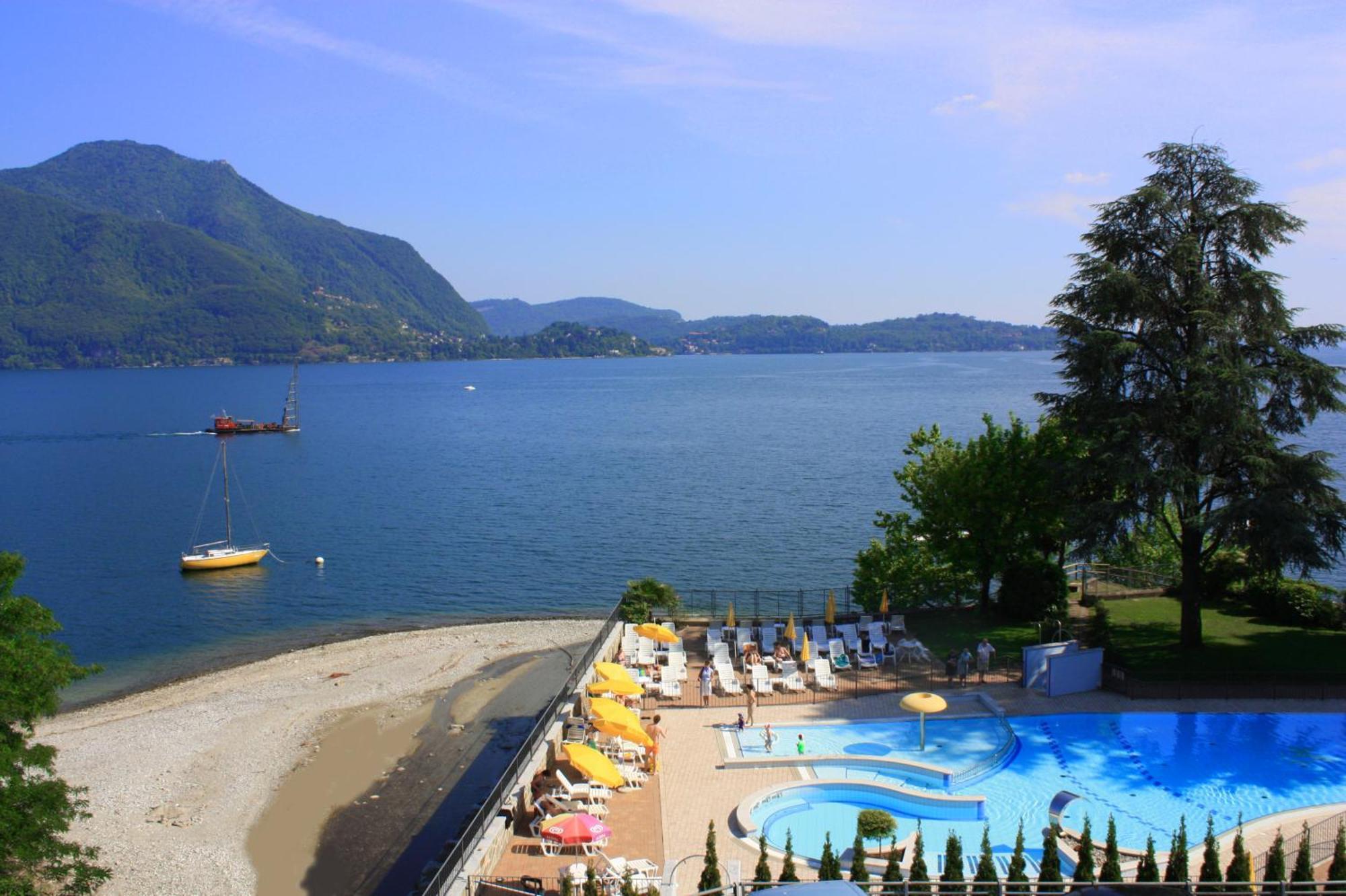 Hotel Residence Zust Verbania Exteriör bild