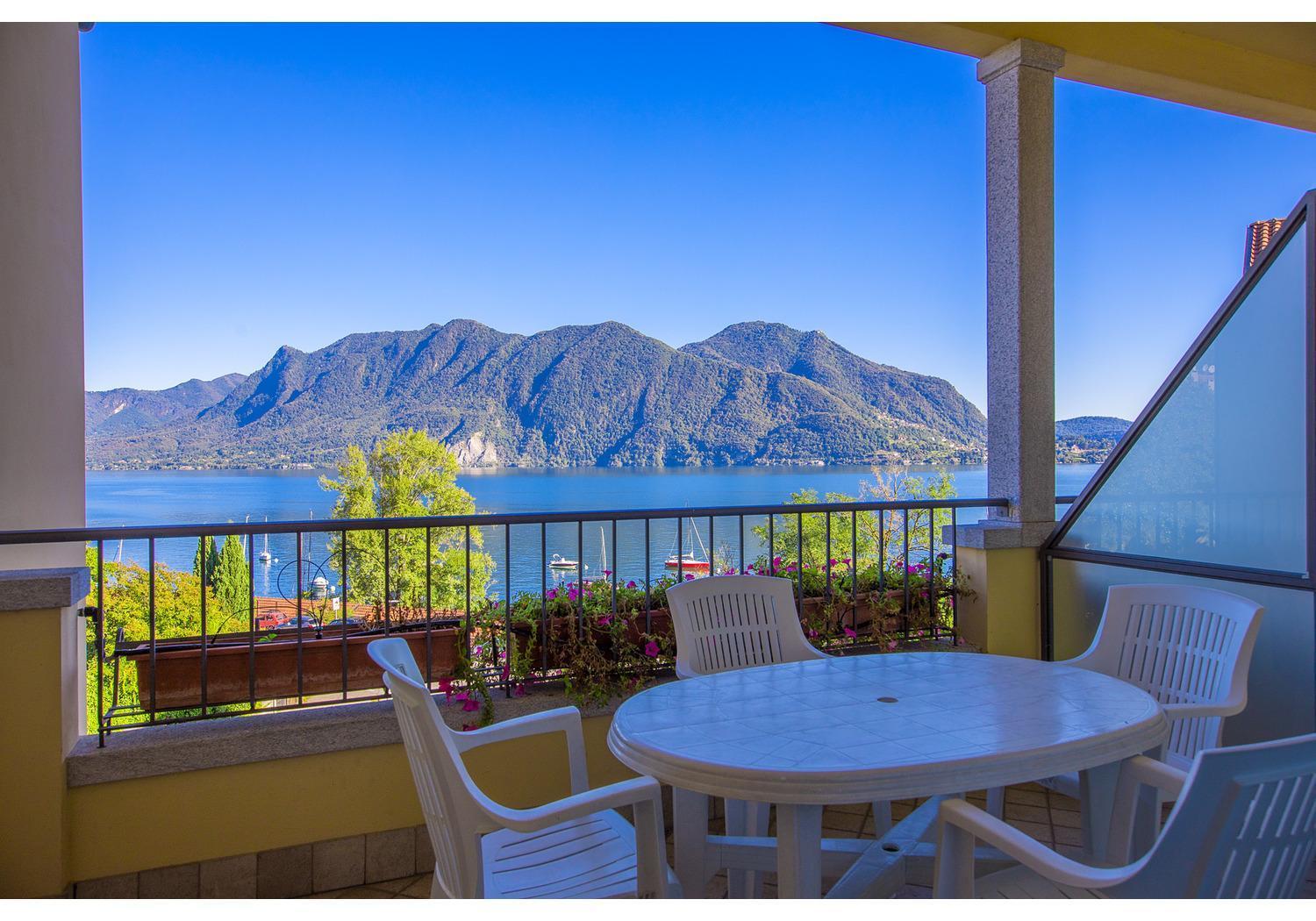 Hotel Residence Zust Verbania Rum bild